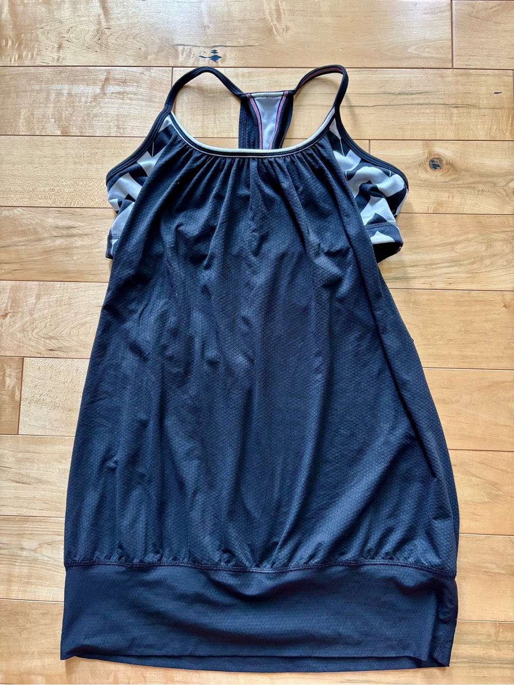 Lululemon no limits tank top